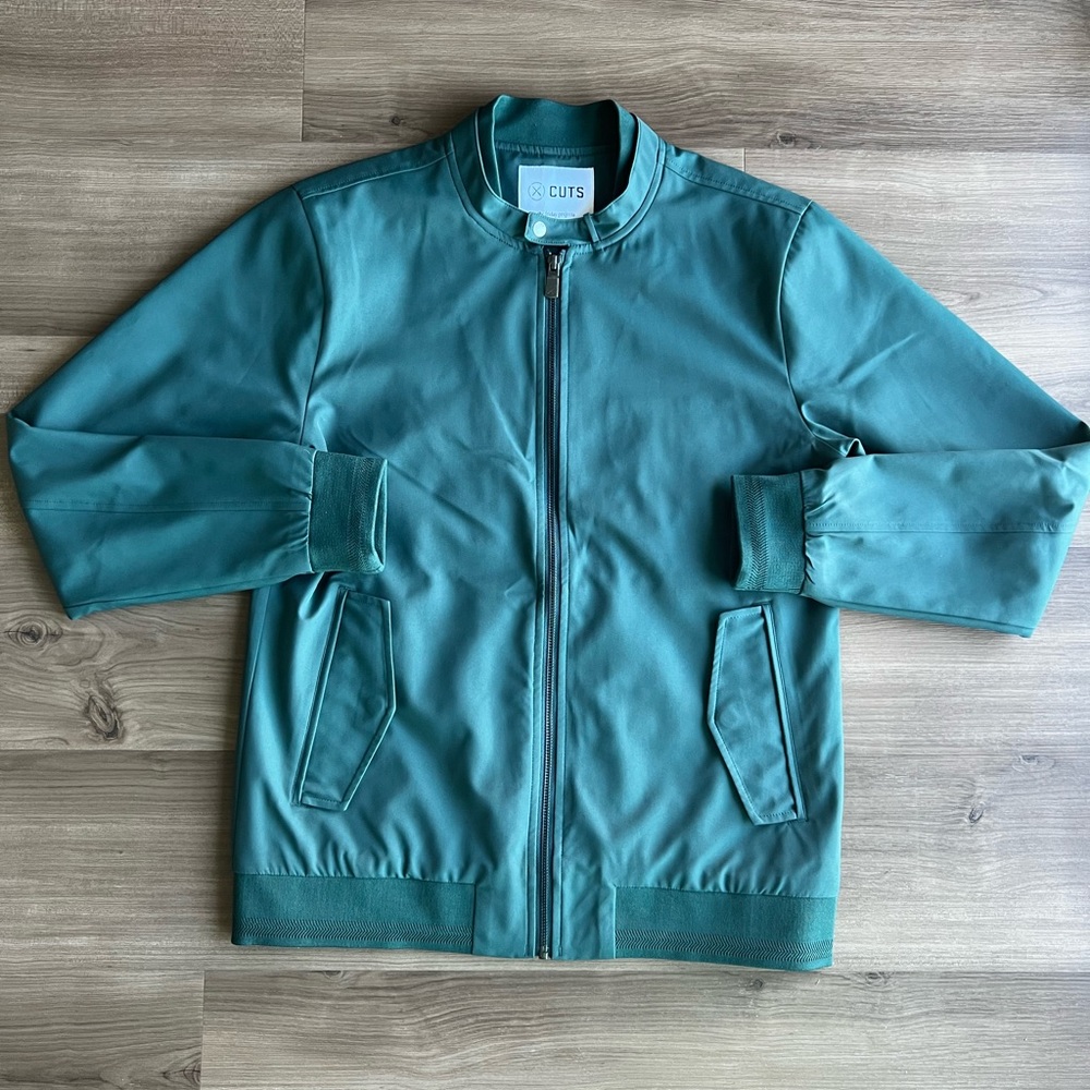 Cuts Men’s Medium Emerald Green Bomber Jacket